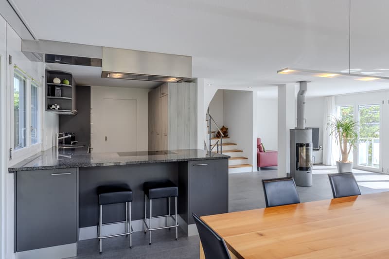 5.5 Zimmer-Einfamilienhaus mit Doppelgarage in Kaufdorf (5)