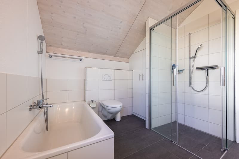 5.5 Zimmer-Einfamilienhaus mit Doppelgarage in Kaufdorf (11)