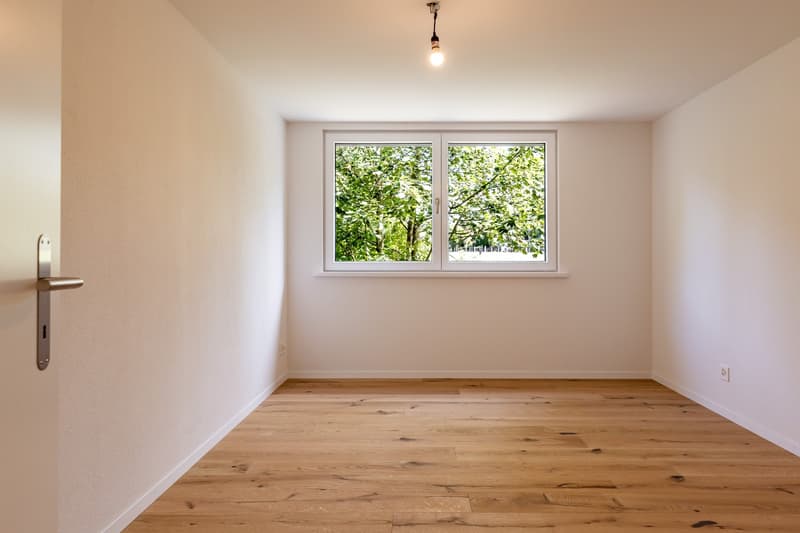 3.5 Zimmer-Neubau-Wohnung im Gwatt (12)