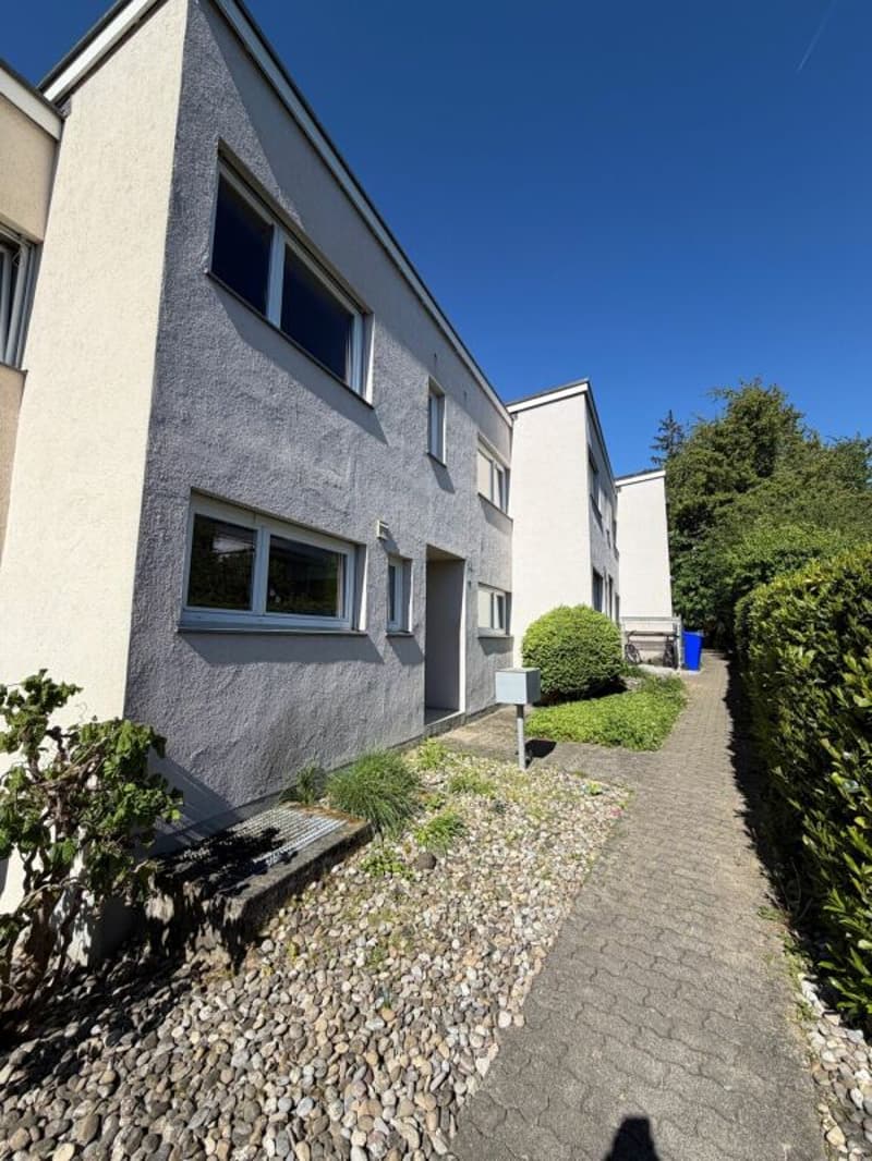 5.5-Zimmer-Reiheneinfamilienhaus in Bottmingen (3)