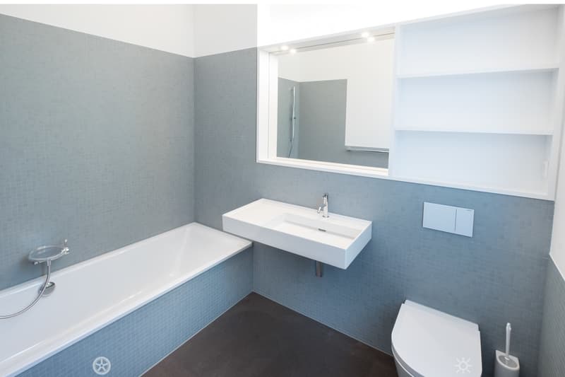 Badezimmer mit Badewanne