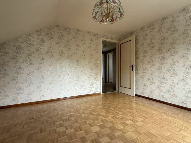Grosszügige 3.5-Zimmerwohnung (7)