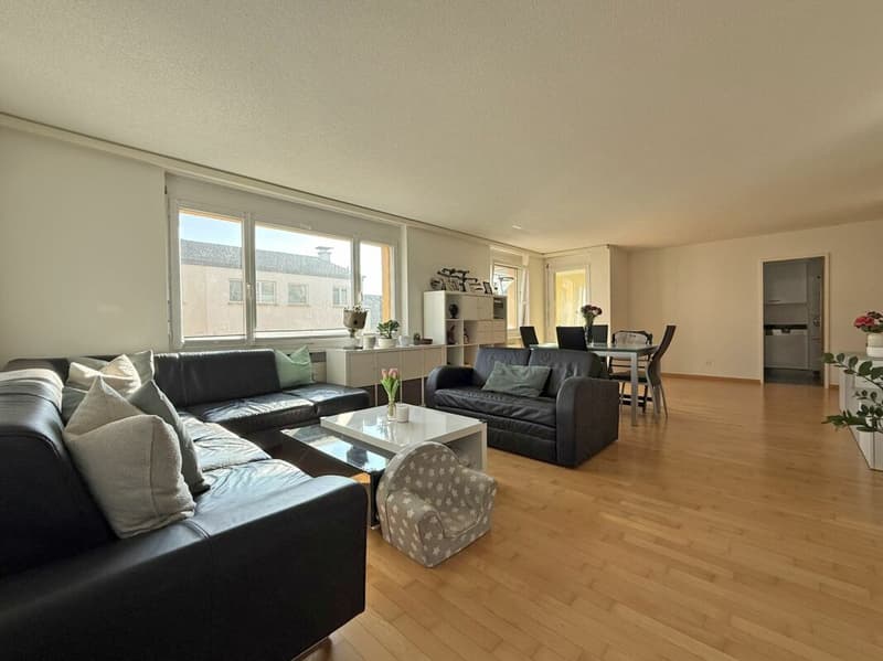 4.5-Zimmerwohnung mit Hobbyraum und zwei Einstellhallenplätzen (3)
