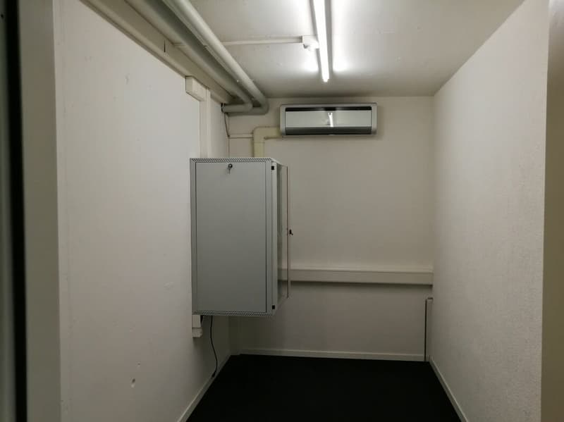 Moderne Büroflächen an verkehrsgünstiger Lage (5)