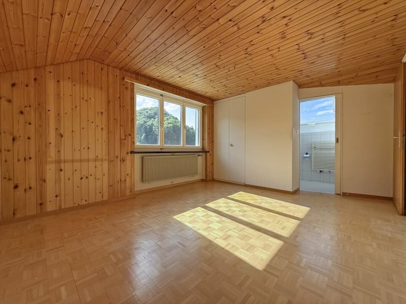 4.5-Zimmer-Einfamilienhaus im Grünen (9)