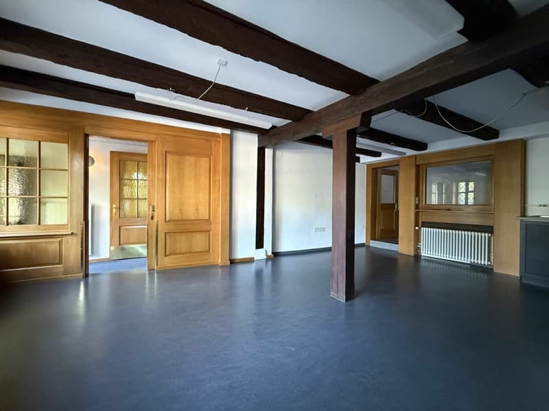 Zentrale Gewerbefläche von insgesamt 70m2 (2)