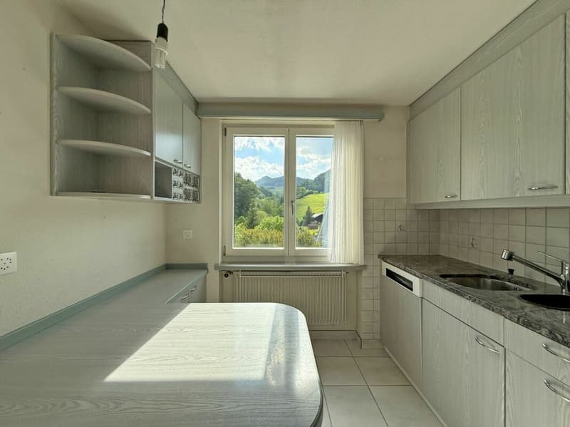 Idyllisches Einfamilienhaus mit grosszügigem Garten (6)