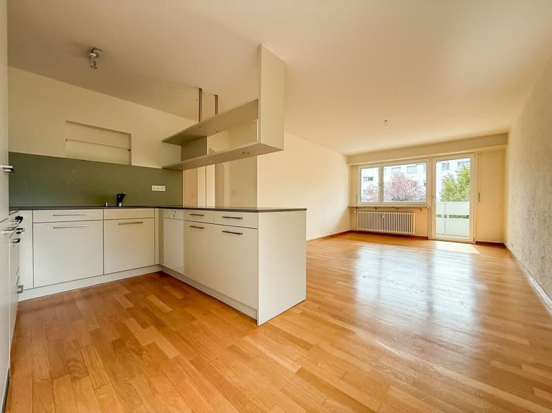 Helle 3.5-Zimmerwohnung mit Balkon (8)