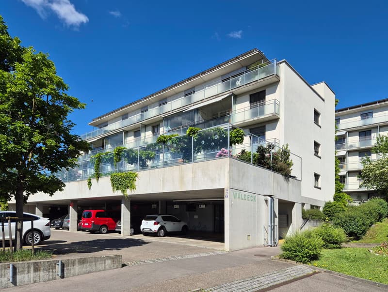 Aussenansicht Bottmingerstrasse 97