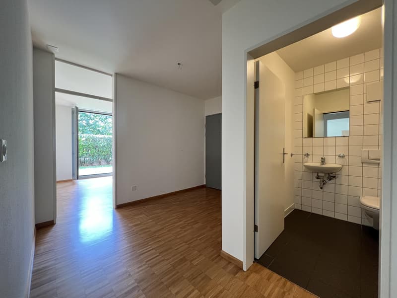 Korridor (Beispielfoto aus baugleicher Wohnung im Haus Nr. 1; Abweichungen sind möglich)