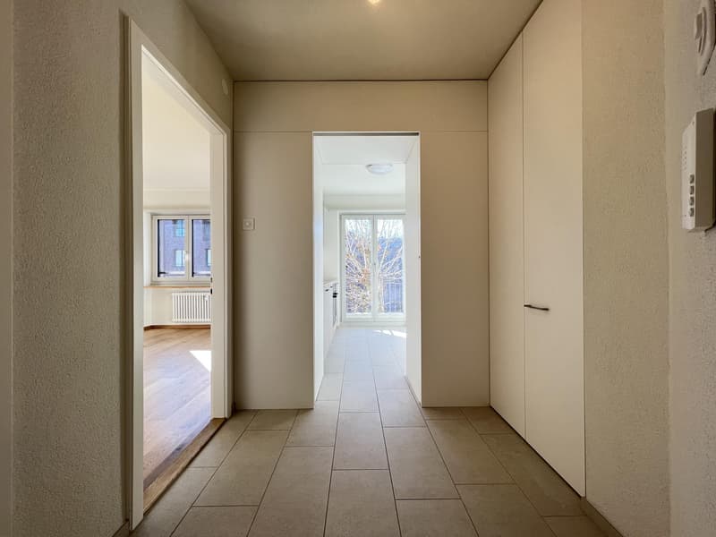 Korridor / Eingang (Beispielfoto aus baugleicher Wohnung auf dem 2.OG; Abweichungen sind möglich)