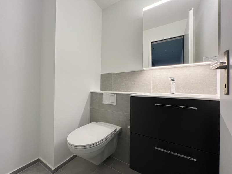 separates WC (Beispielfoto aus baugleicher Wohnung im 1.OG; Abweichungen sind möglich)