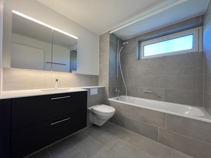 Badezimmer (Beispielfoto aus baugleicher Wohnung im 1.OG; Abweichungen sind möglich)