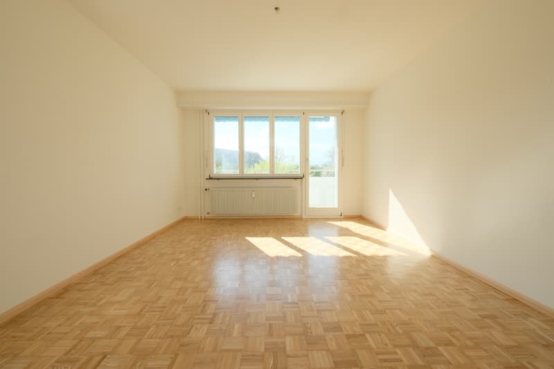 Wohnzimmer (Beispielfoto aus baugleicher Wohnung; Abweichungen sind möglich)
