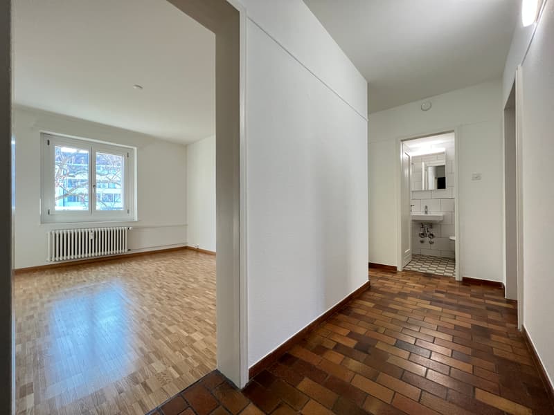Korridor / Eingnag (Beispielfoto aus baugleicher Wohnung; Abweichungen sind möglich)