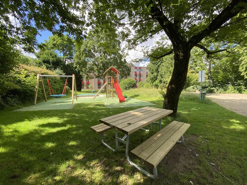 Innenhof mit Kinderspielplatz
