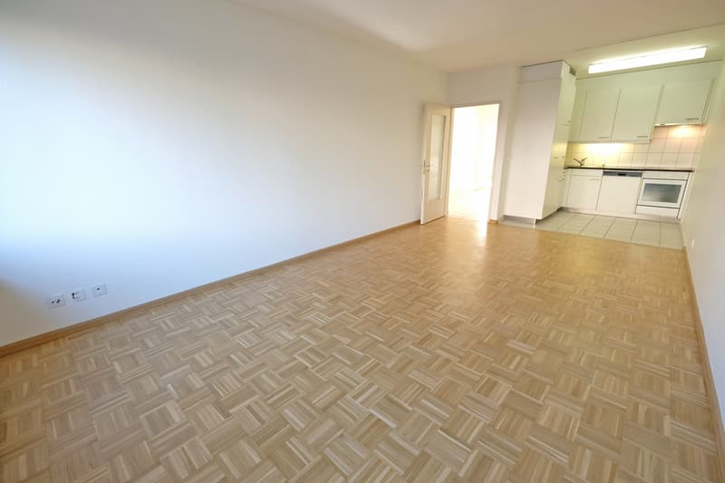 Wohnzimmer (Beispielfoto aus baugleicher Wohnung; Abweichungen sind möglich)