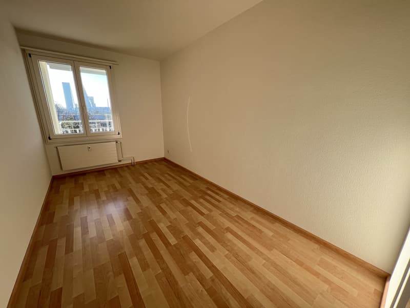 Zimmer 2 (Beispielfoto aus baugleicher Wohnung; Abweichungen sind möglich)