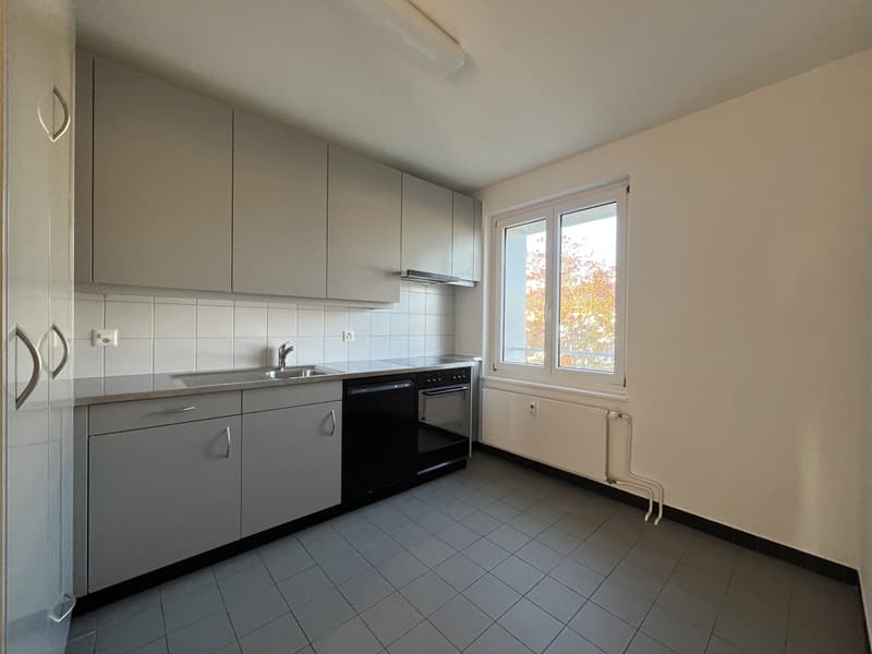 Küche (Beispielfoto aus baugleicher Wohnung; Abweichungen sind möglich)