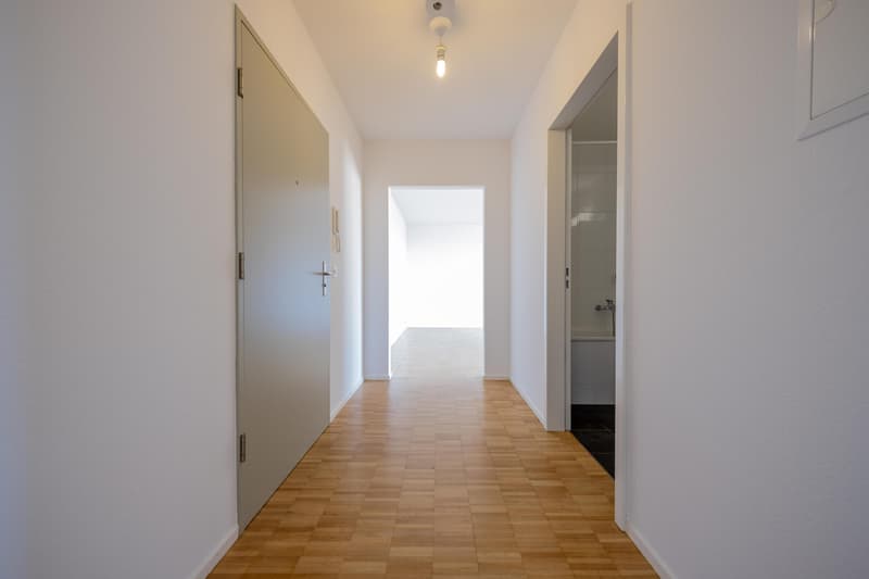 Korridor (Beispielfoto aus baugleicher Wohnung; Abweichungen sind möglich)