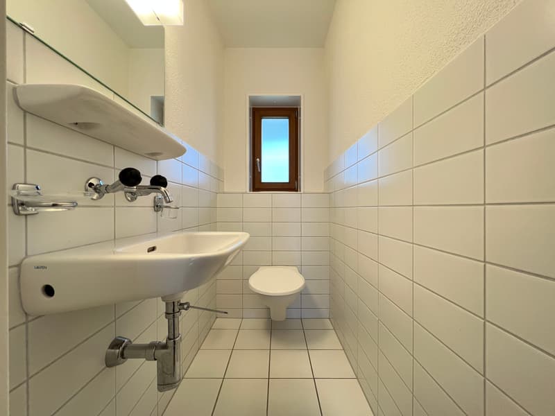 Separates WC (Beispielfoto aus baugleicher Wohnung; Abweichungen sind möglich)