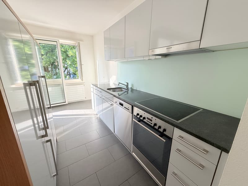 Küche (Beispielfoto aus baugleicher Wohnung; Abweichungen sind möglich)