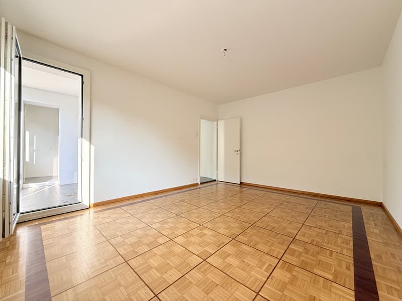 Wohnzimmer (Beispielfoto aus baugleicher Wohnung; Abweichungen sind möglich)