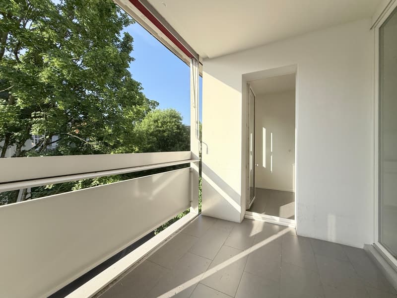 Balkon (Beispielfoto aus baugleicher Wohnung; Abweichungen sind möglich)