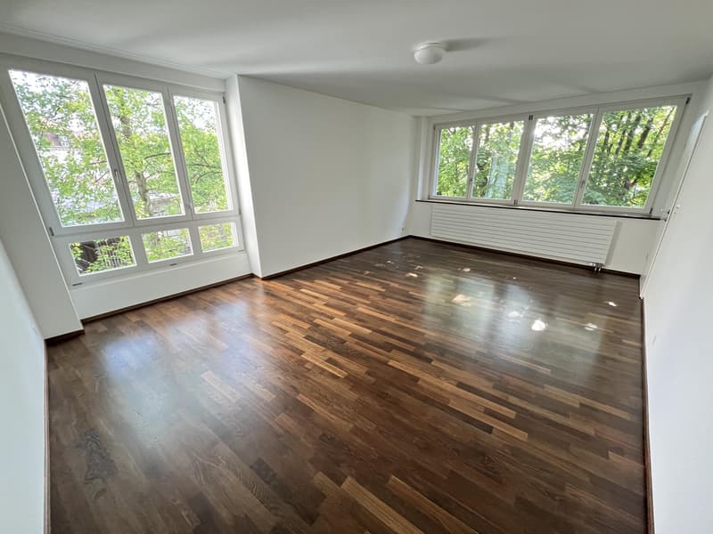 Zimmer 1 (Beispielfoto aus baugleicher Wohnung im 2.OG; Abweichungen sind möglich)