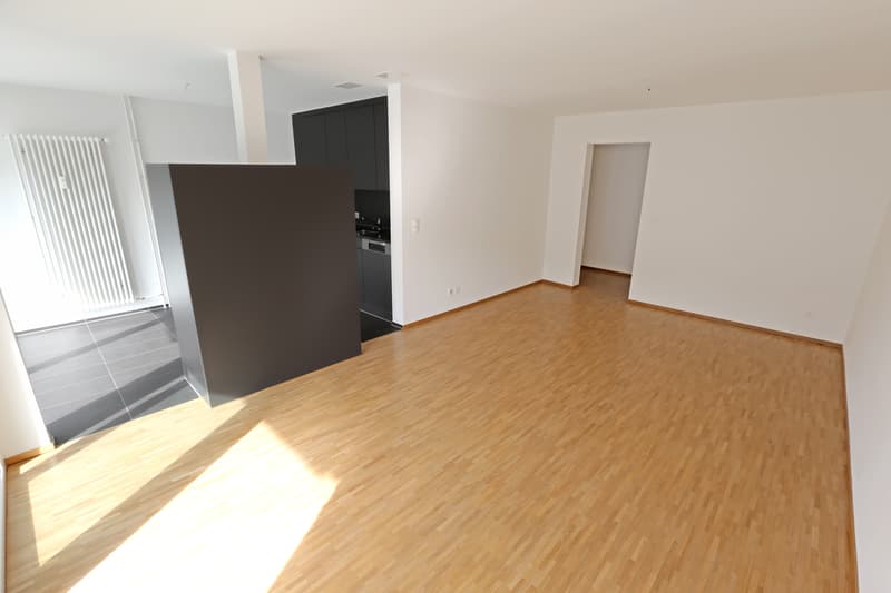 Wohnzimmer (Beispielfoto aus baugleicher Wohnung; Abweichungen sind möglich)