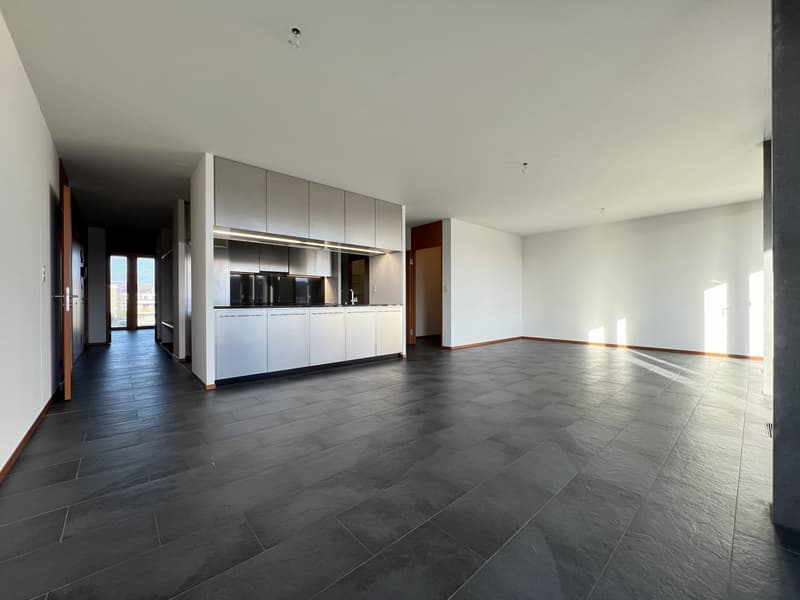 Wohnzimmer (Beispielfoto aus baugleicher Wohnung; Abweichungen sind möglich)