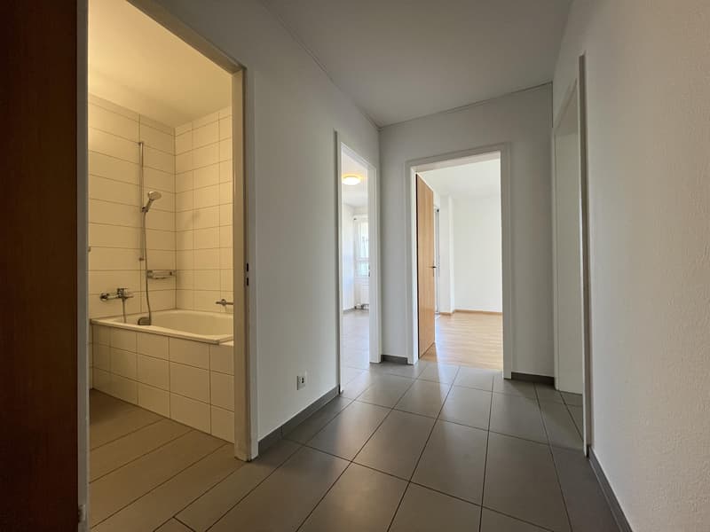 Korridor / Eingang (Beispielfoto aus baugleicher Wohnung; Abweichungen sind möglich)