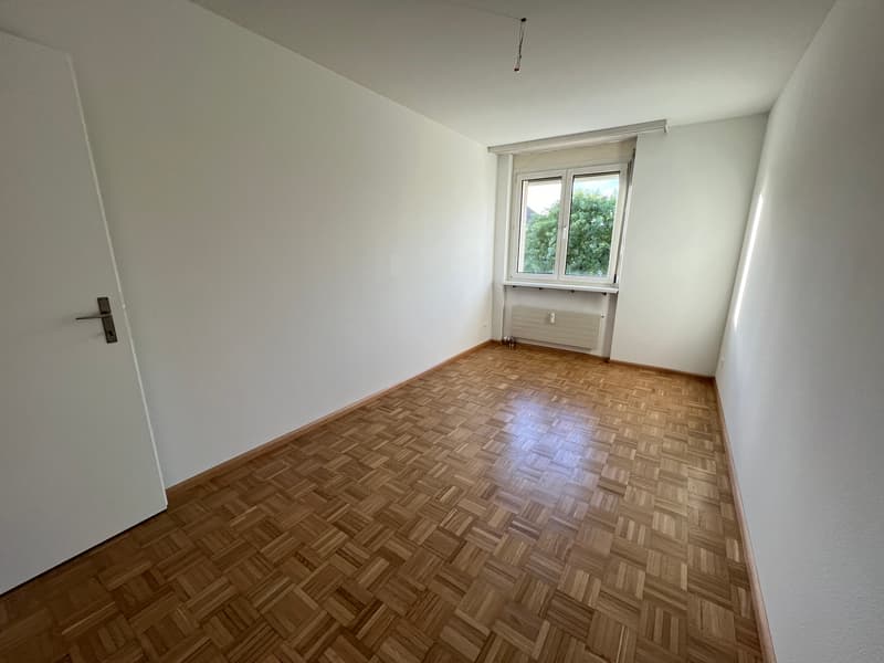 Zimmer 3 (Beispielfoto aus baugleicher Wohnung; Abweichungen sind möglich)