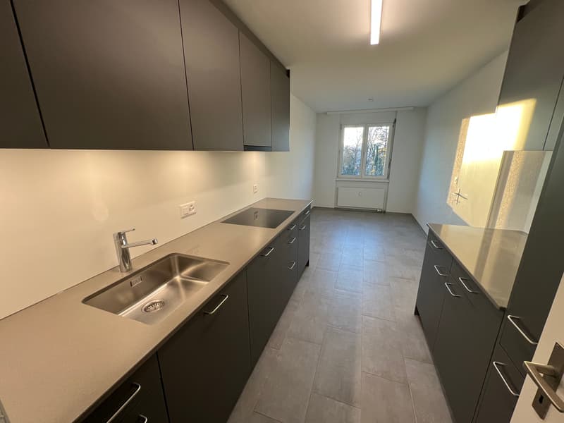 Küche (Beispielfoto aus baugleicher Wohnung; Abweichungen sind möglich)
