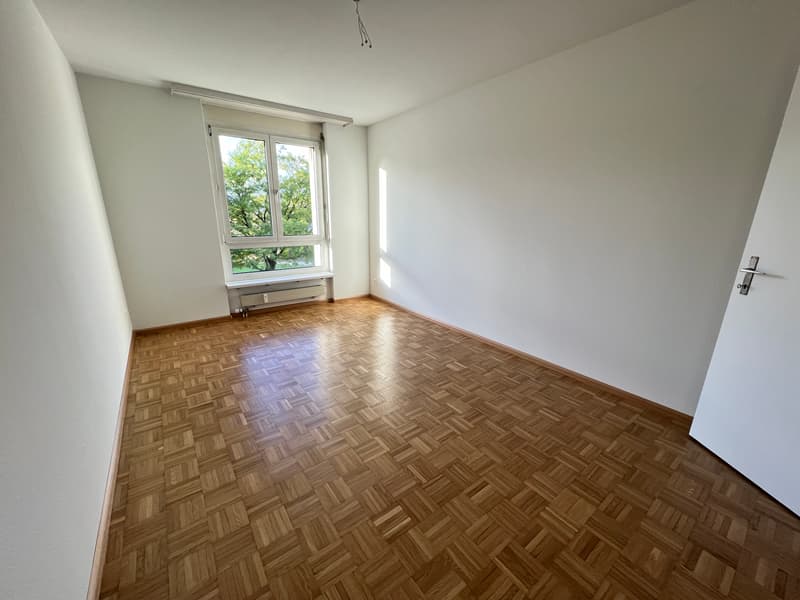 Zimmer 2 (Beispielfoto aus baugleicher Wohnung; Abweichungen sind möglich)