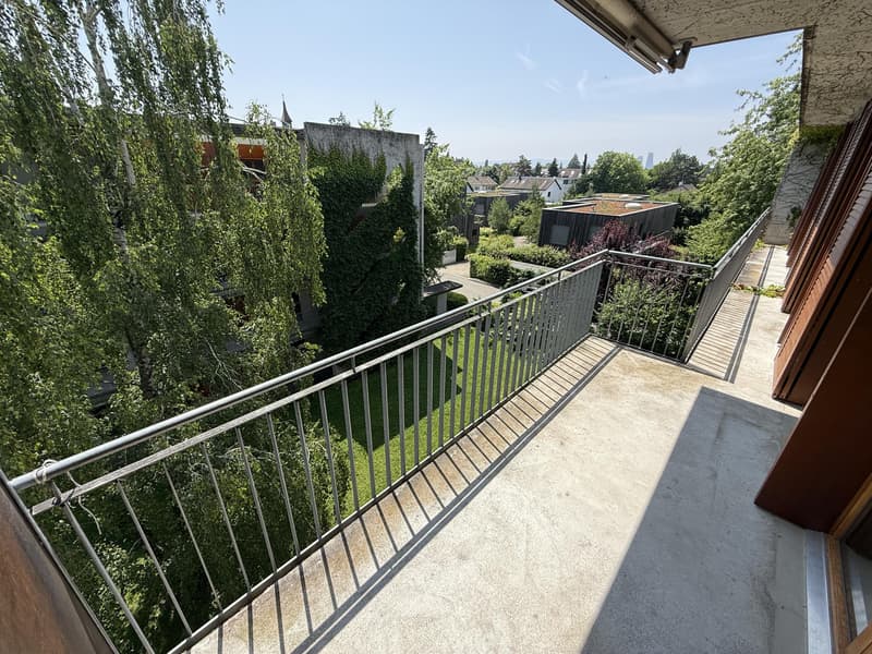 Balkon (Beispielfoto aus baugleicher Wohnung; Abweichungen sind möglich)