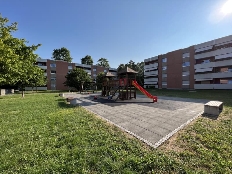 Innenhof mit Kinderspielplatz