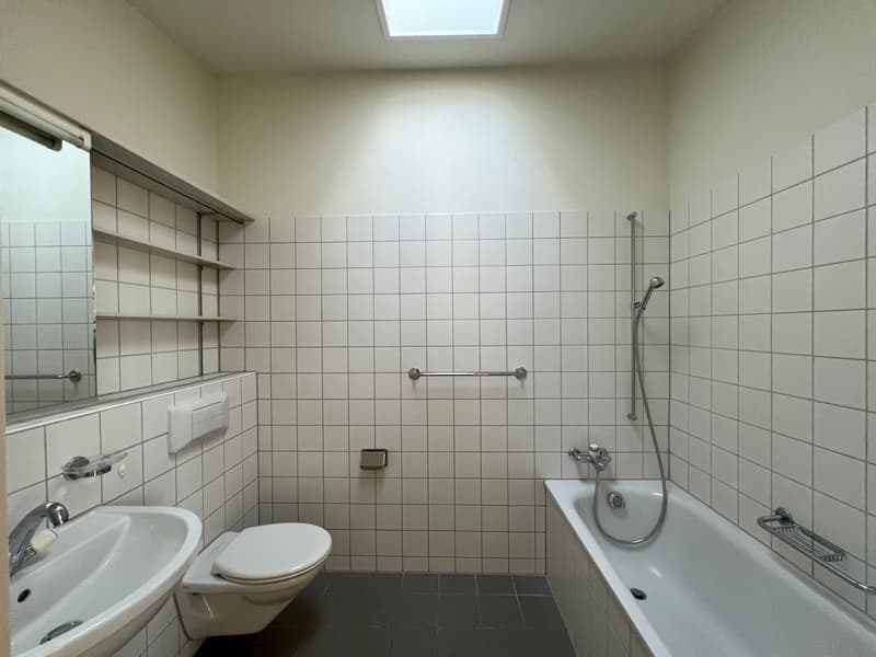 Bad/WC (Beispielfoto aus baugleicher Wohnung; Abweichungen sind möglich)