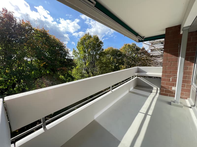 Balkon (Beispielfoto aus baugleicher Wohnung im 4.OG; Abweichungen sind möglich)