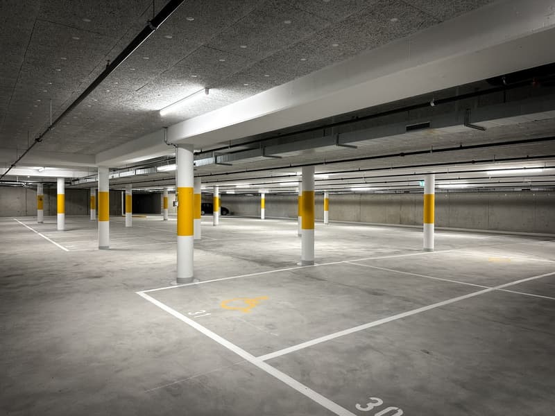 Parkplatz in Einstellhalle zu vermieten (1)