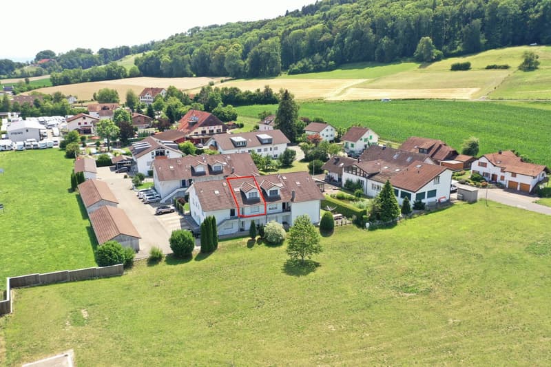 Schöne Maisonettwohnung in ruhiger Sonnenlage in Waltenschwil (2)