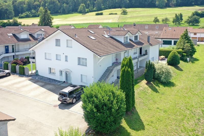 Schöne Maisonettwohnung in ruhiger Sonnenlage in Waltenschwil (3)