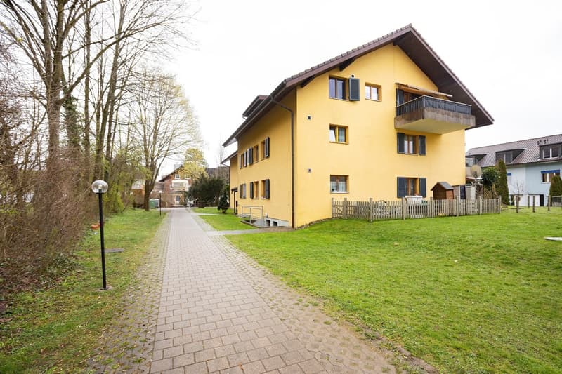 Attraktive 3.5-Zimmerwohnung mit Balkon inkl. Nebenraum UG und Einstellhallenplatz in Oberbipp (3)