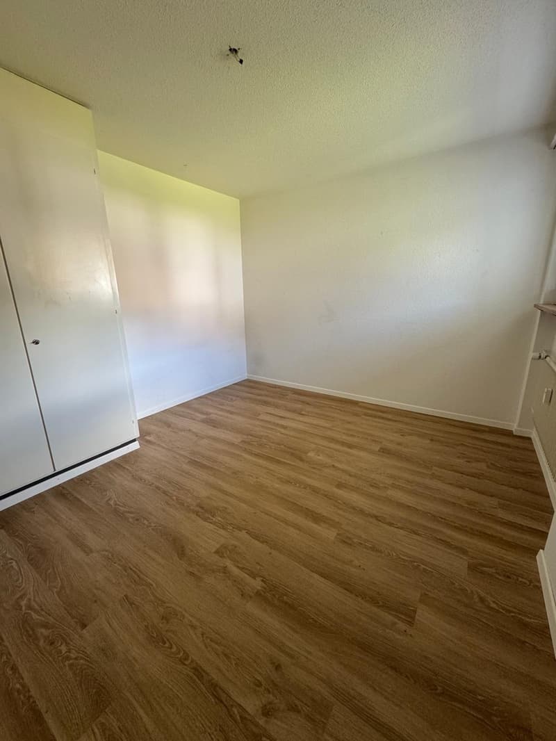 Helle 3-Zimmerwohnung an ruhiger Lage in Bellach (8)