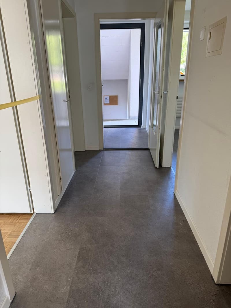 Helle 3-Zimmerwohnung an ruhiger Lage in Bellach (7)