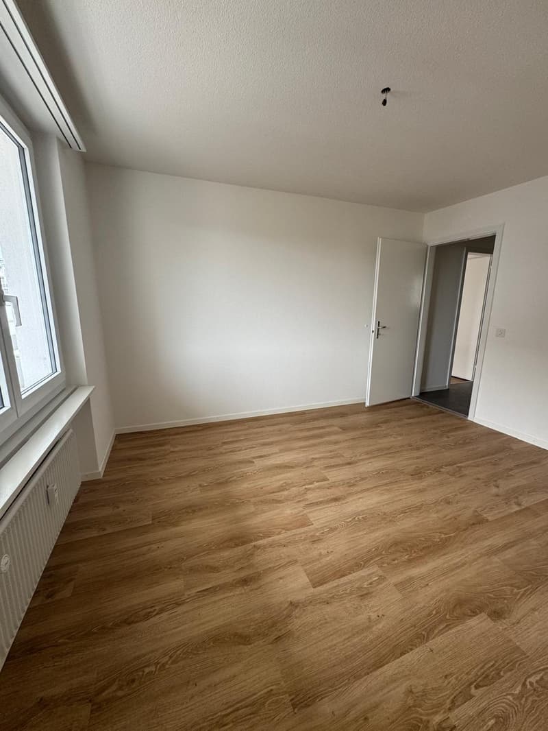 Helle 3-Zimmerwohnung an ruhiger Lage in Bellach (3)