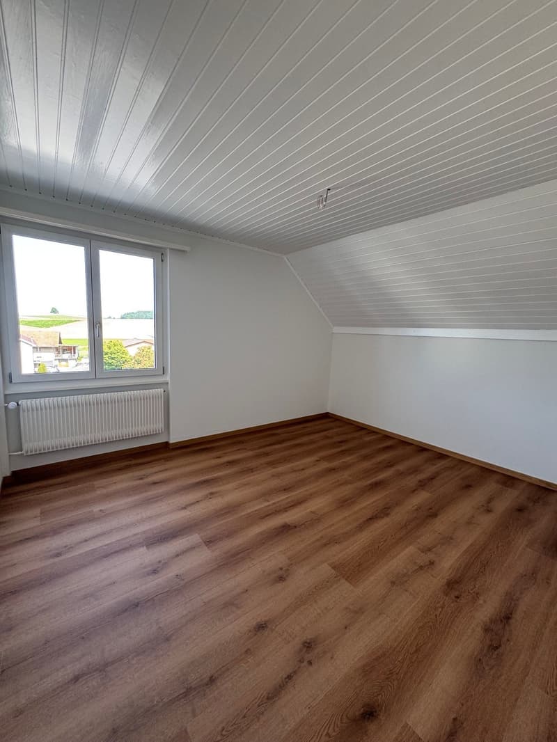 Frisch renovierte 3.5-Zimmer-Wohnung in Niederscherli (6)