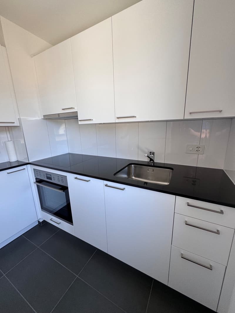 Frisch renovierte 3.5-Zimmer-Wohnung in Niederscherli (2)