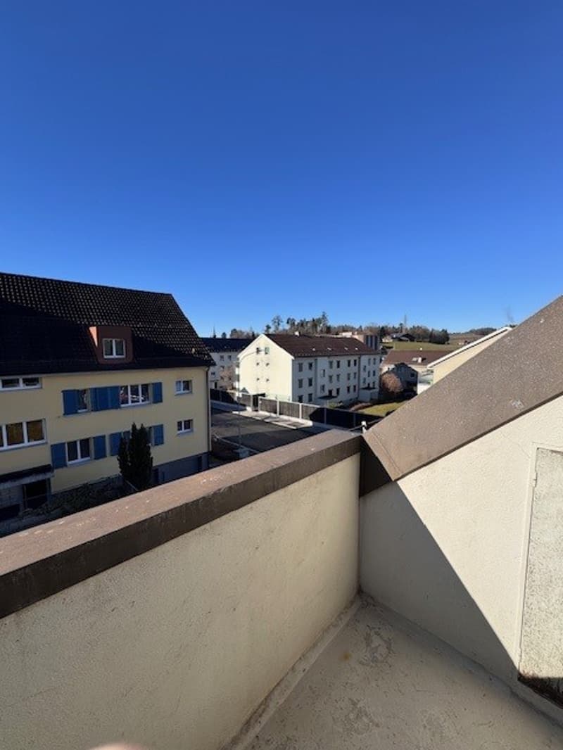 Frisch renovierte 3.5-Zimmer-Wohnung in Niederscherli (10)