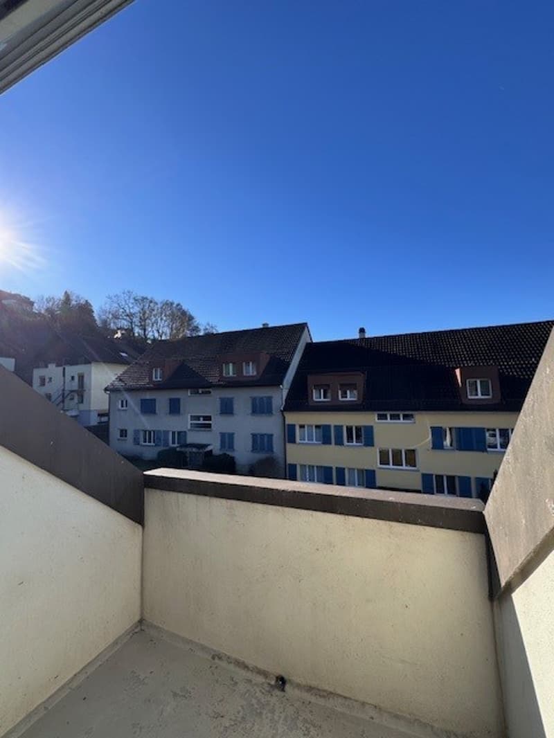 Frisch renovierte 3.5-Zimmer-Wohnung in Niederscherli (11)